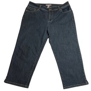 Chico's Mid Rise Crop Jeans Size 10/M/1.5 Stretch Casual Summer Minimalist